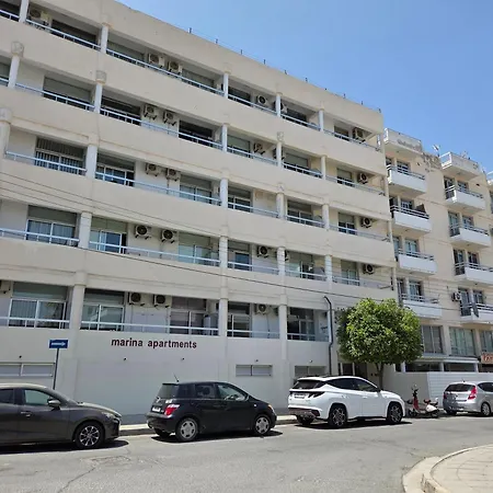 One Bedroom Aptm * 拉纳卡