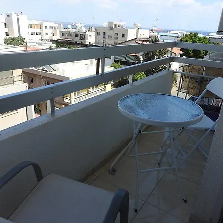 One Bedroom Aptm Апартаменты Ларнака